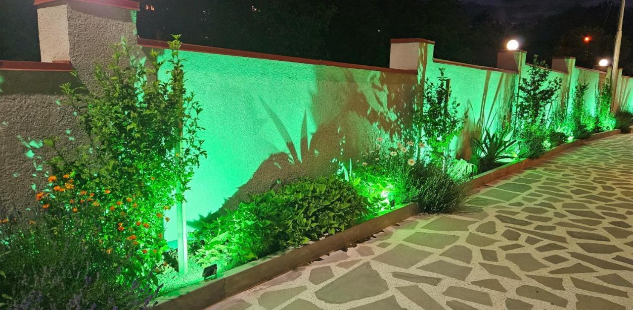 Sierra Hotel Tbilisi Ngoại thất bức ảnh