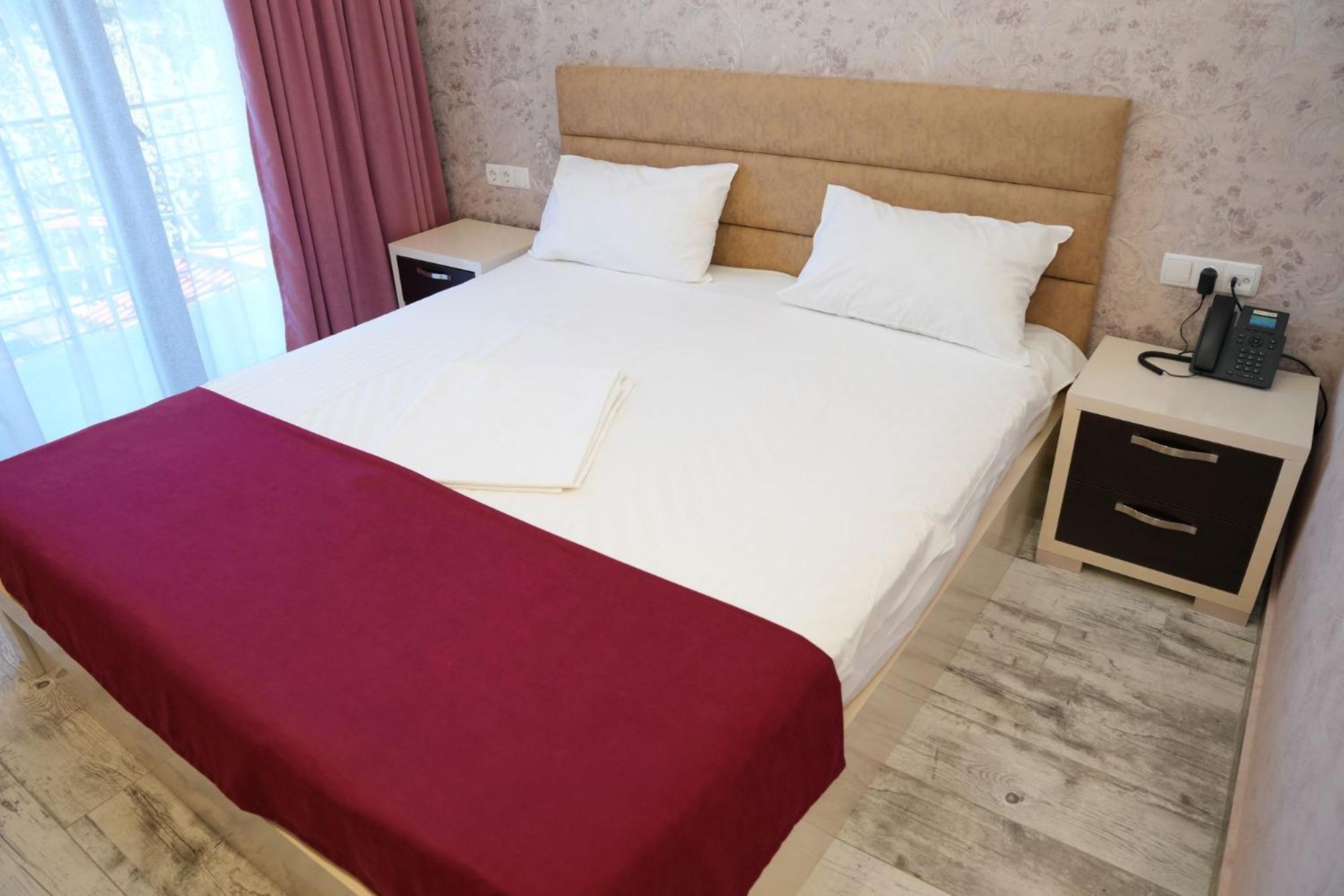 Sierra Hotel Tbilisi Ngoại thất bức ảnh