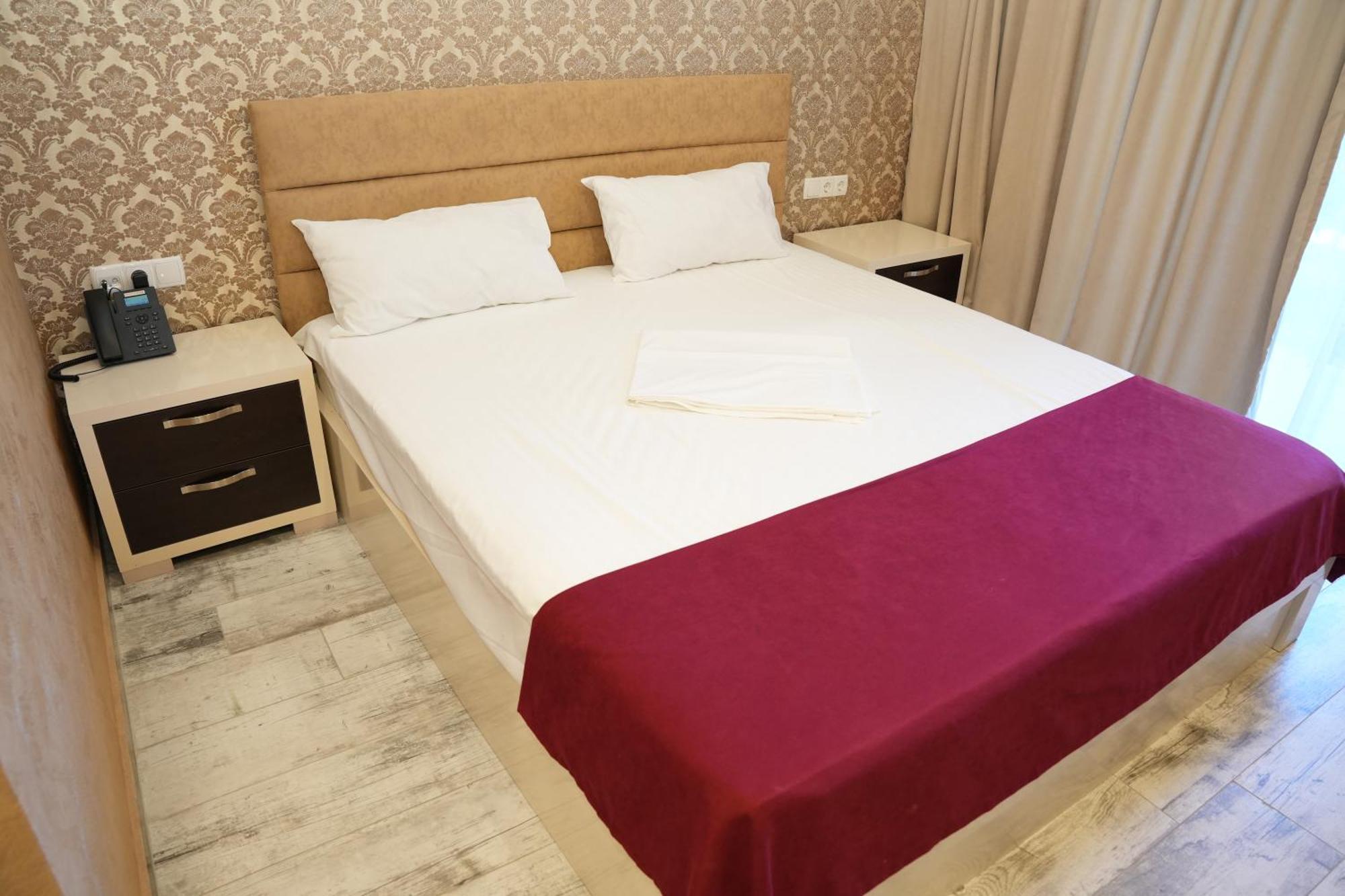 Sierra Hotel Tbilisi Ngoại thất bức ảnh